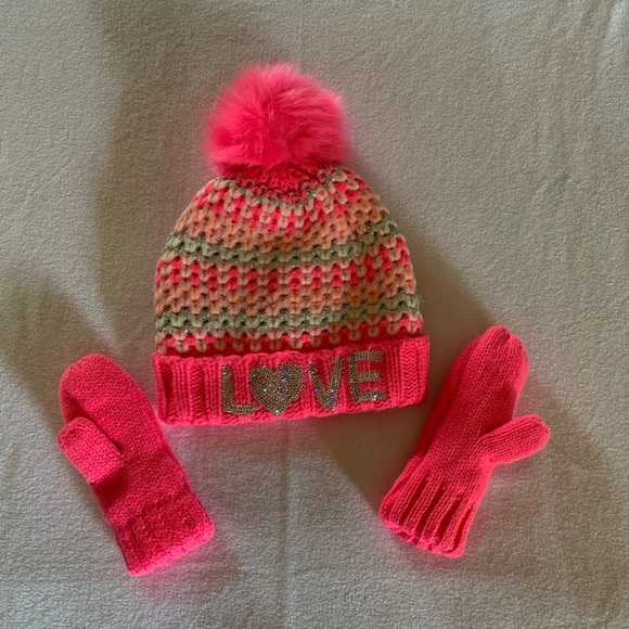 Hat & Mittens - Picture 1 of 2